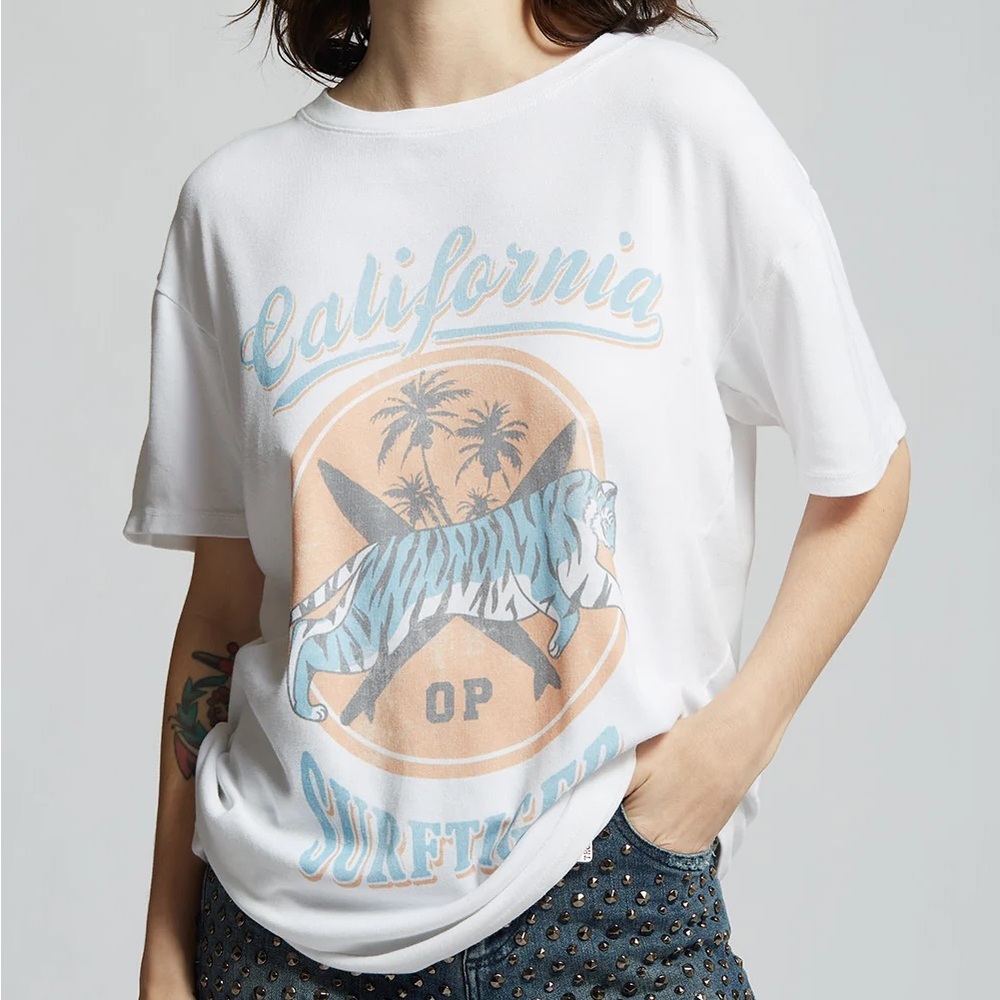 Recycled Karma California Surftiger Boyfriend Tee - Size M -‎ White -NWOT